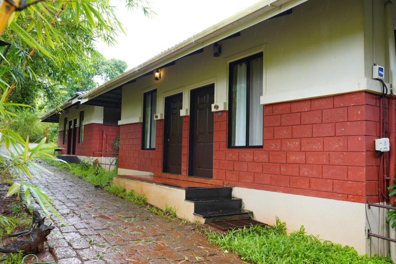 Forest Escapes Koyna Hotel Koynanagar Exterior photo