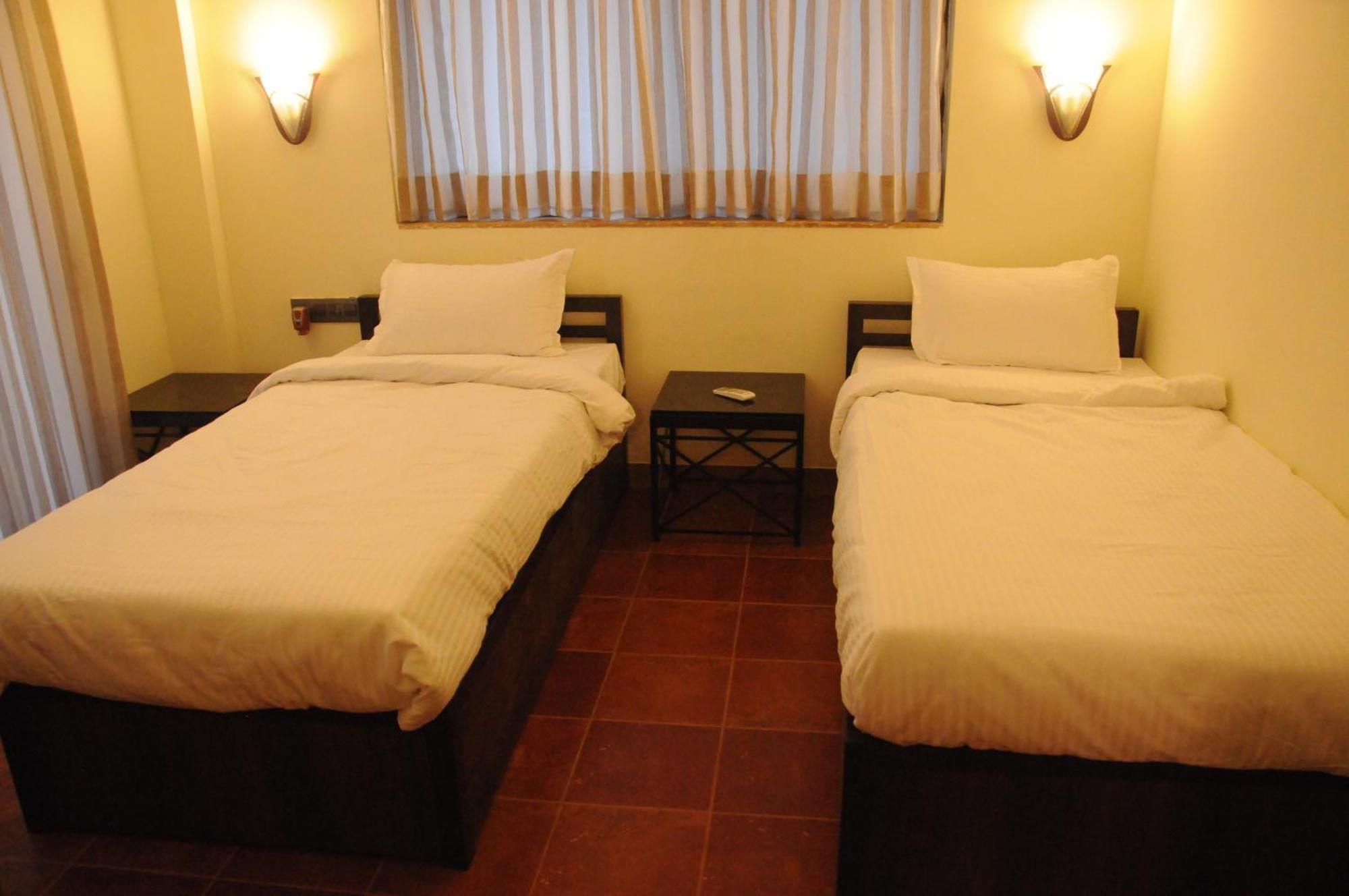 Forest Escapes Koyna Hotel Koynanagar Room photo